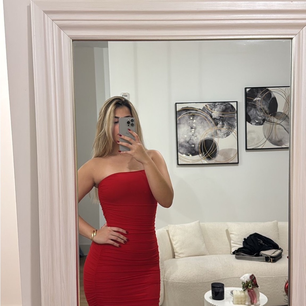 Amazon Essentials Strapless Red Dress